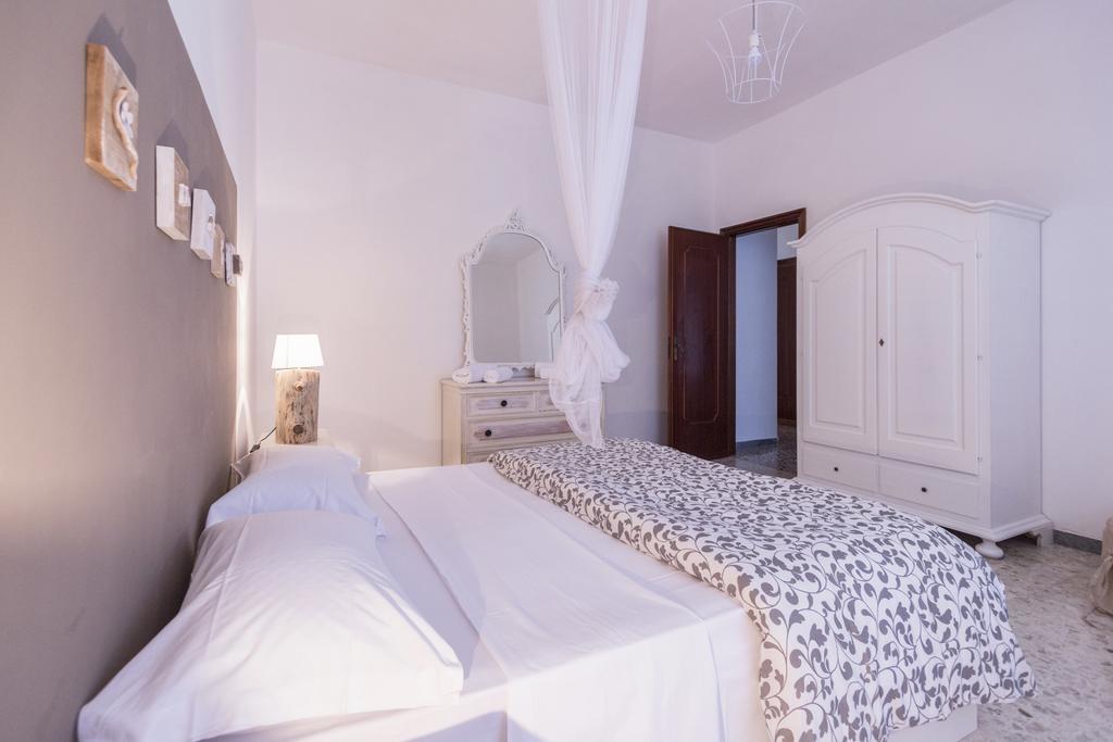 B&B In Fondo Alla Strada Фазано Екстериор снимка