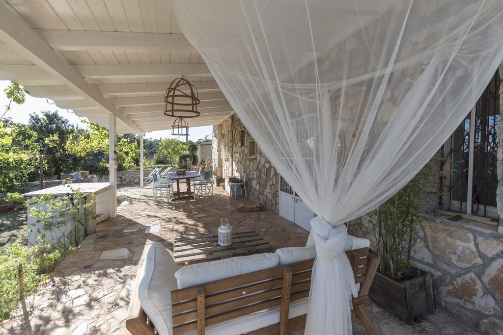 B&B In Fondo Alla Strada Фазано Екстериор снимка